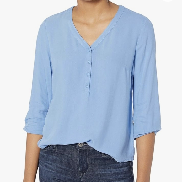 Amazon essentials - Picture 1 of 2